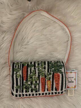 HANDCRAFTED IN INDIA Carrots Striped Seed Beaded Clutch Bag